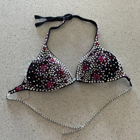 NPC Figure Competition Suit - Black Velvet with Clear & Rose Swarovski Crystals - Picture 2 of 4